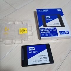 中古SSD 箱入り WD　500GB ウエスタンデジタル　SATA