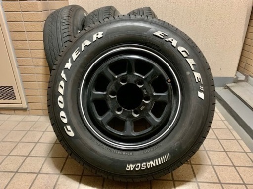 ハイエース／キャラバン定番ナスカー195/80-15車検用に