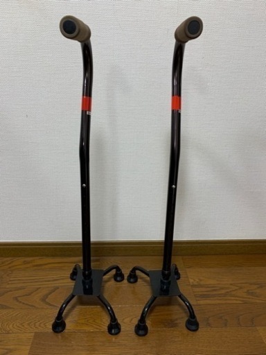 四点支持杖