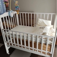 ［2000円値下げ済］『布団セット希望されれば』KATOJI カトージ ベビーベッド ハイタイプ ホワイト