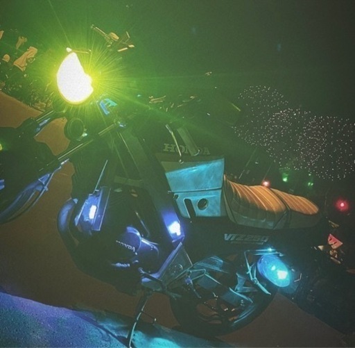 中型バイクvtz