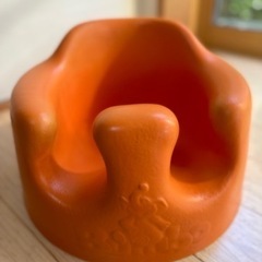 バンボ　オレンジ　ベビーチェア　赤ちゃん　椅子