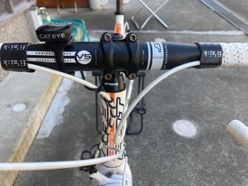 FELT F85 グロスホワイト56サイズ【105搭載】 【公式通販】 FELT F85 グロスホワイト56サイズ【105搭載】 【公式通販】