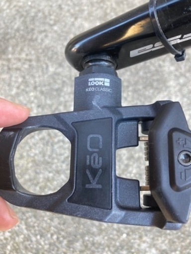 FELT F85 グロスホワイト56サイズ【105搭載】 FELT F85 グロスホワイト56サイズ【105搭載】 【公式通販】