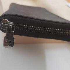 LOUIS VUITTON ジッピーウォレット・ヴェルティカル