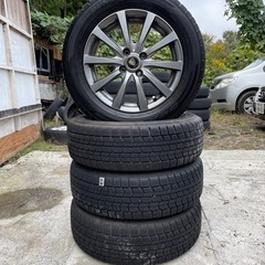 185\\65R15のスタッドレスタイヤ
