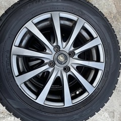 185\\65R15のスタッドレスタイヤ