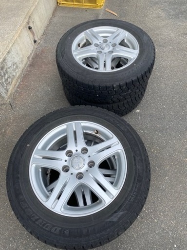 スタッドレスタイヤ　195/65R15