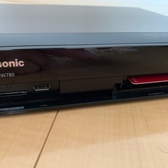ブルーレイレコーダー　パナソニック　HDMIケーブル付けます