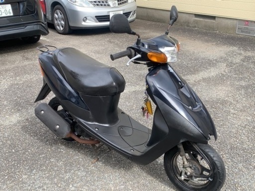 神奈川県藤沢市発、レッツ2の不動車です。欠品無しで鍵2本、書類有り。圧縮もあります。 神奈川県藤沢市発、レッツ2の不動車です。欠品無しで鍵