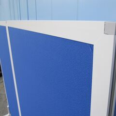 脚付パーテーション　2枚セット　ブルー　井上金庫製　ブルー