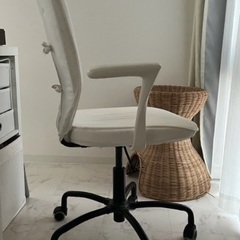 (美品)IKEA白い回転椅子