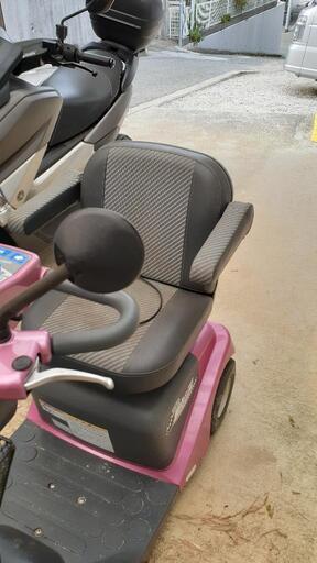 電動シニアカーピンク