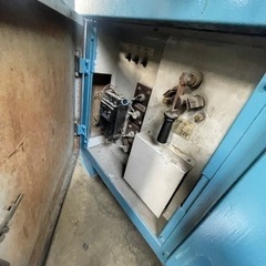 セルモーターとかダイナモをオーバーホールしたあとにテストする機械