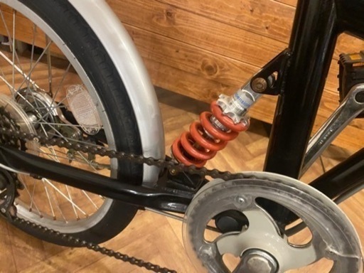 【サス付き】折りたたみ自転車20インチ　カゴ付き