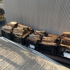 30cm以下薪100kg コンテナ付き