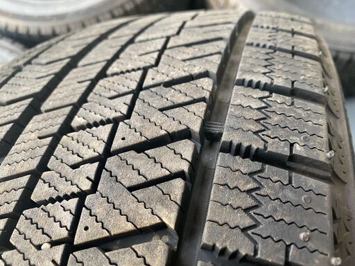　ブリヂストン BLIZZAK(ブリザック) VRX 2 235/40R18 18インチ スタッドレス 4本 19年製 18年製 Audi VW MB VOLVO等