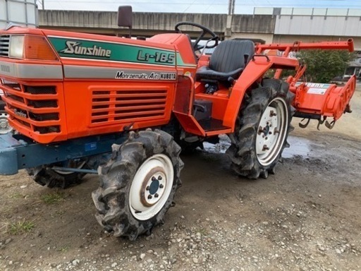 【数々のアワードを受賞】 クボタL1-185D中古トラクター 4WD ディーゼルエンジン 自動耕深 その他