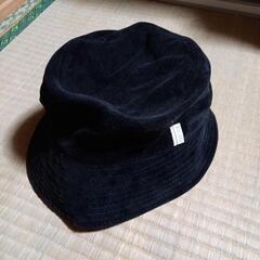 黒　帽子