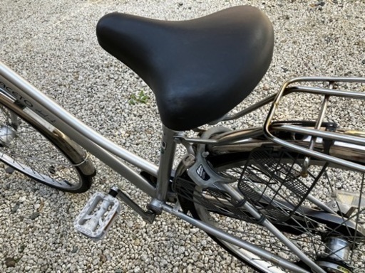 401、ママチャリ27インチシルバー(オートライト、3段ギア) 401