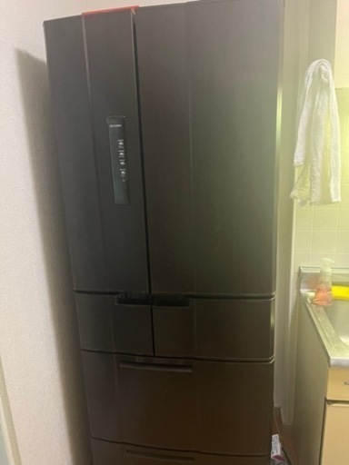 三菱6年式冷蔵庫  木目調 6ドア  自動製氷機能有り