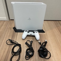 【中古】PlayStation 4 ホワイト 500GB 縦置き...