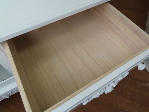 ♪ベルーナ アンティーク調 飾り家具 ピュアホワイト TV台 テレビ