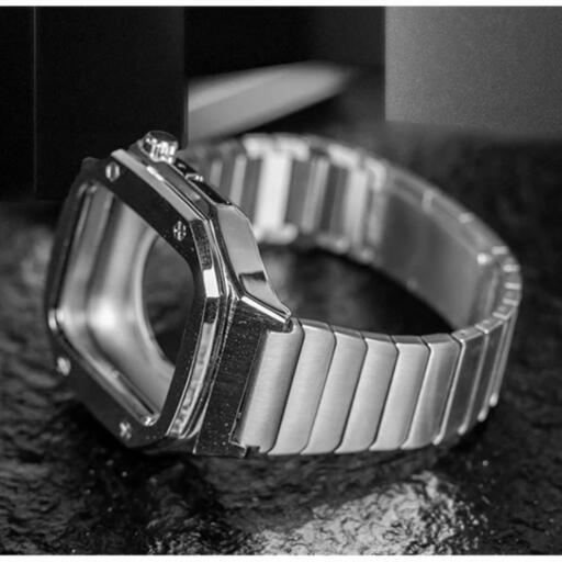 Apple Watchシリーズ7 45mm専用ステンレススチールカバー付きメタルバンド【期間限定！ワイヤレス充電器付き】