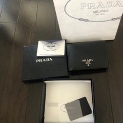 PRADA 二つ折り財布✨✨阪急百貨店で購入