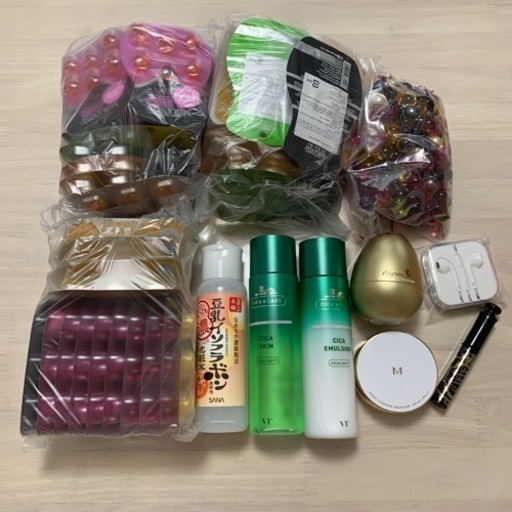 10/27【取引終了】ヘアオイル/VTシカ/イヤホン その他