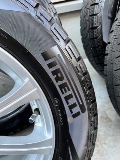 【お取引中】アクア スタッドレスタイヤ　美品　175/65 R15 4本ホイールセット