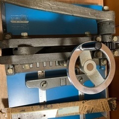 裁断機 本の自炊ように 強力断裁機 MC-425型 手動 業務用