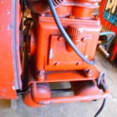 100Vコンプレッサー作動異常なし、引き取り限定になります。