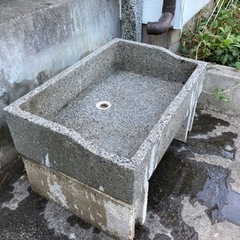 石製の洗い場(シンク)