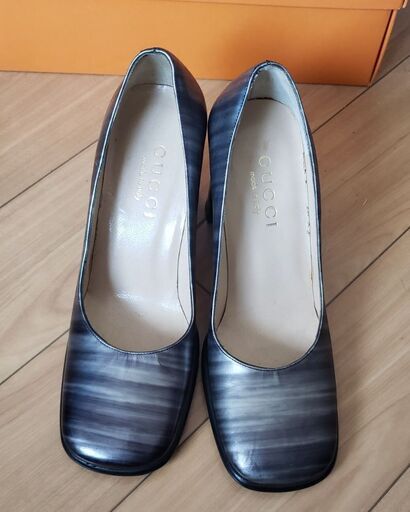 新古品＊5B＊GUCCIパンプス＊シルバー系