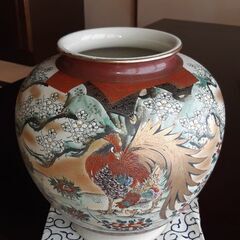 九谷焼花瓶　吉臣