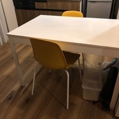 IKEA テーブル、チェア×2