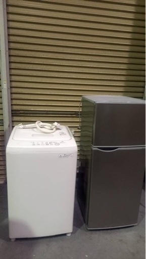⭐配達と設置無料です⭐SHARP128リットル冷蔵庫と無印良品4.2キロ風乾燥機能付き洗濯機です⭐♥️