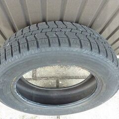 スタドレスタイヤ中古　4本　(ノーストレック)175/65R15