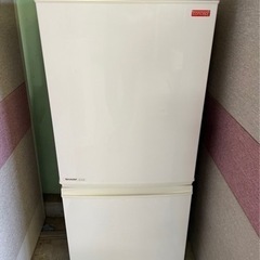 256 2010年製 SHARP冷蔵庫