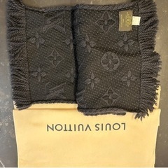 Louis Vuitton ルイヴィトン エシャルプ・ロゴマニア マフラー