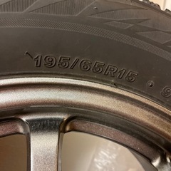 アルミ付きスタッドレスタイヤ4本セット　195/65R15 ブリザックVRX2