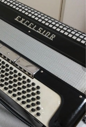 アコーディオン　Excelsior320 HMML