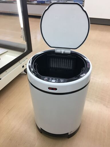 サンコー　SESVCBIN　ゴミを自動吸引する掃除機ゴミ箱　クリーナーボックス