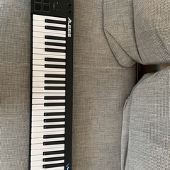 ALESIS MIDIキーボード49鍵　美品