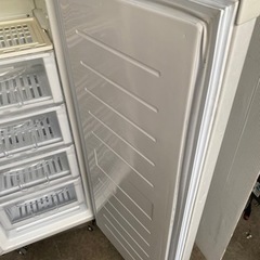 ☆三ツ星貿易　トヨソニックノンフロンホームフリーザーMD-6107FF 2013年製 冷凍庫/冷凍ストッカー 飲食店　中古厨房☆ 