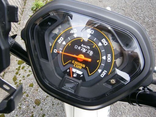 HONDA　クロスカブ１１０　クラシカルホワイト　JA45