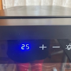 ワインセラー　18本収納