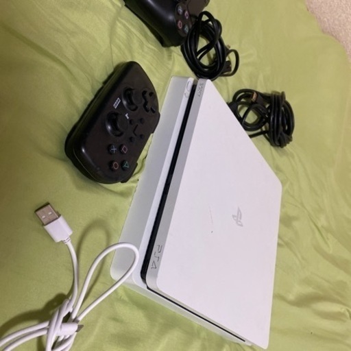 (使用感あり、オマケ付き)PS4 CUH-2200A