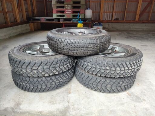 公式 ｼﾞﾑﾆｰ☆ﾊｾｽﾍﾟｯｸﾎｲｰﾙ＆ﾀｲﾔ5本ｾｯﾄ☆【ﾌﾗｯﾄﾊﾞﾙﾌﾞ仕様】